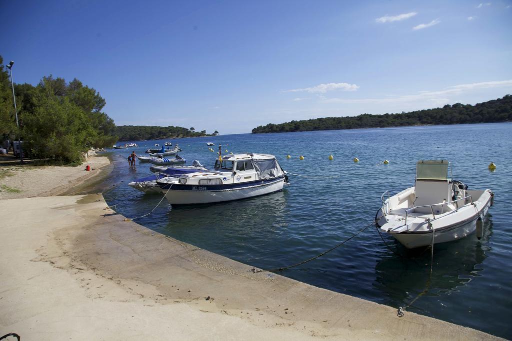 Camping Village Poljana Mali Lošinj Eksteriør billede