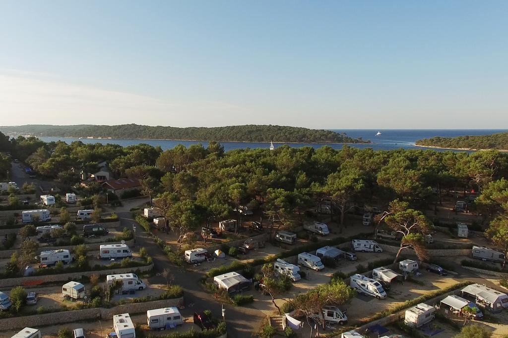 Camping Village Poljana Mali Lošinj Eksteriør billede