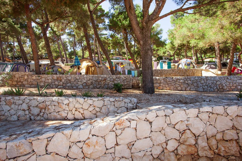 Camping Village Poljana Mali Lošinj Eksteriør billede