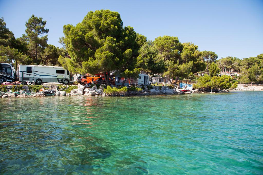 Camping Village Poljana Mali Lošinj Eksteriør billede