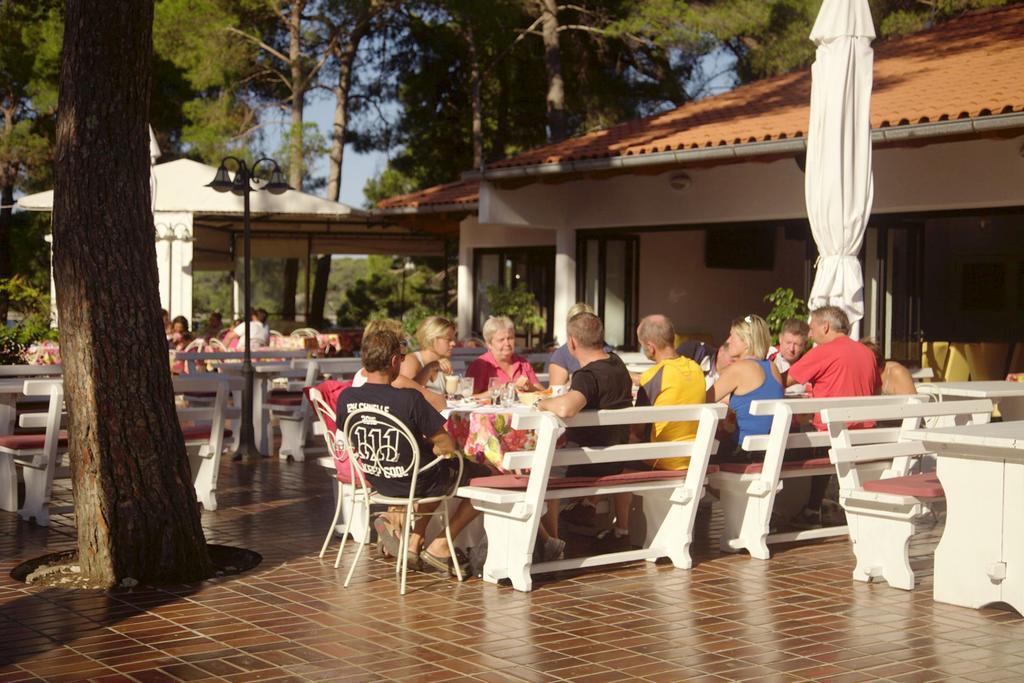 Camping Village Poljana Mali Lošinj Eksteriør billede