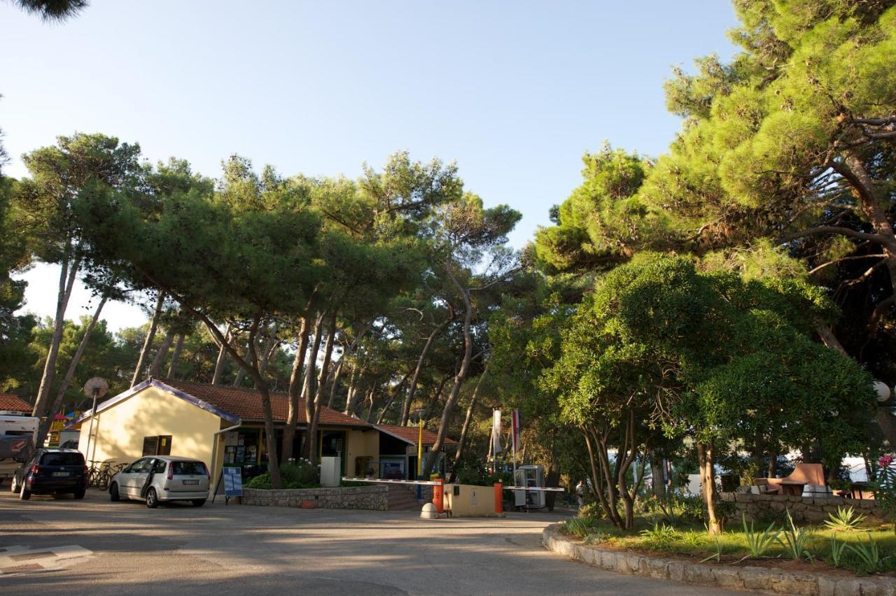 Camping Village Poljana Mali Lošinj Eksteriør billede